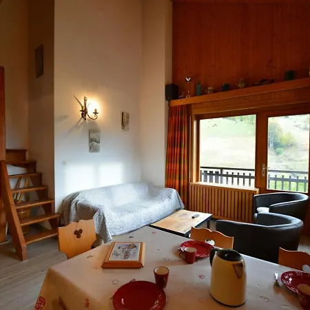 Appt 3 Pieces Avec Mezzanine, 6 Couchages, Proche Commerces Et Pistes, Parking Couvert - Fr-1-241-189 דירה *