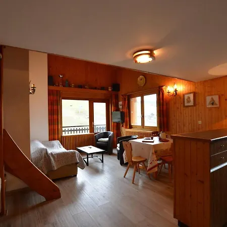 Appt 3 Pieces Avec Mezzanine, 6 Couchages, Proche Commerces Et Pistes, Parking Couvert - Fr-1-241-189 דירה