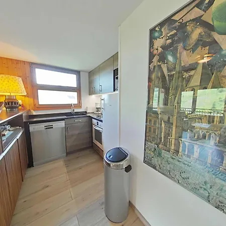 Appt 3 Pieces Avec Mezzanine, 6 Couchages, Proche Commerces Et Pistes, Parking Couvert - Fr-1-241-189 Διαμέρισμα *